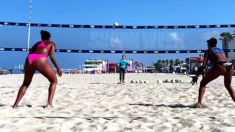 Culo en el voleibol de playa